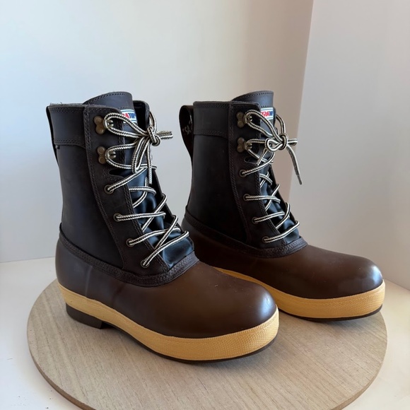XTRATUF Waterproof Insulated Boots Men’s Size 7,  Brown/Tan, Excellent Condition main image 5